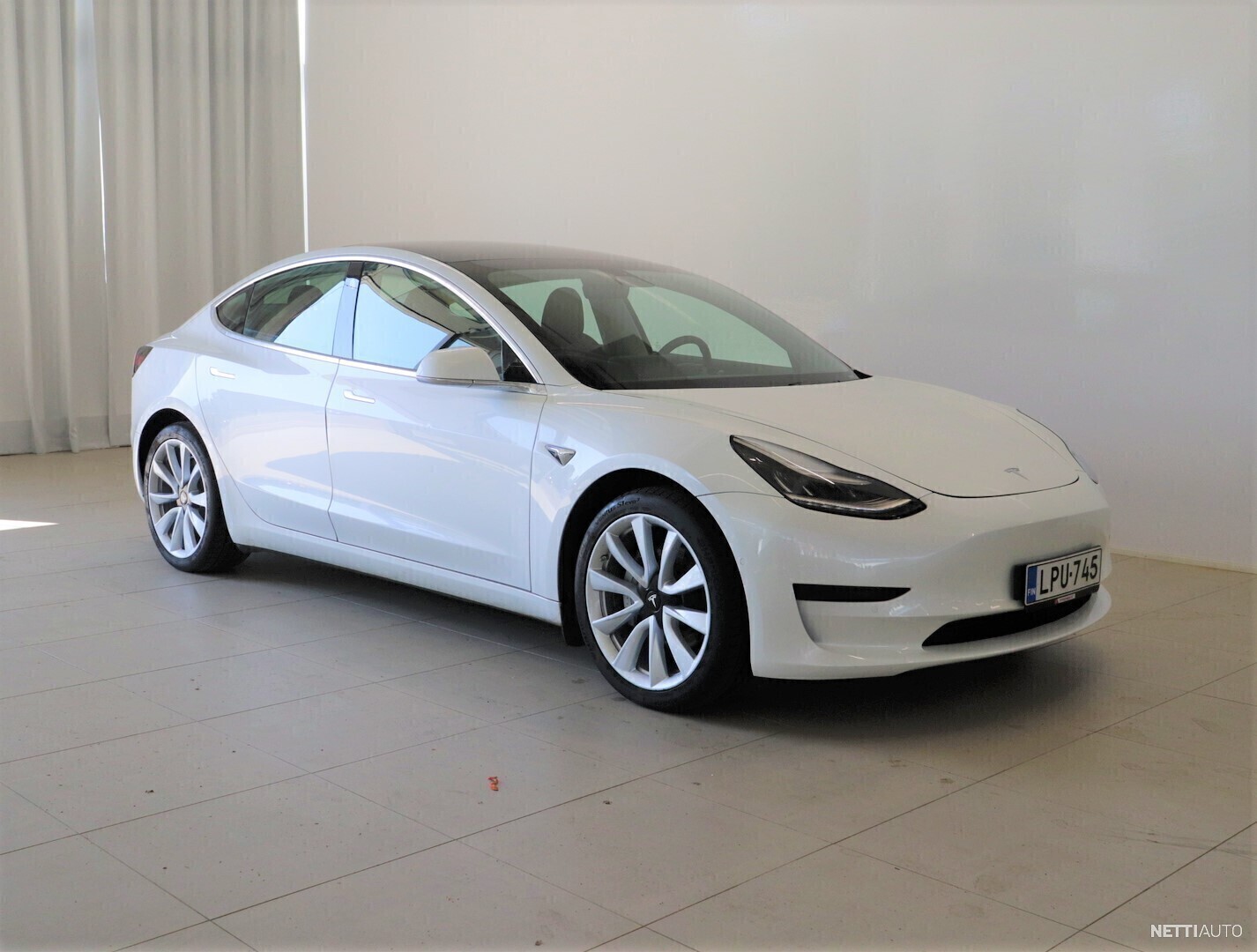 Tesla Model 3 Standard Range Plus - Autopilot, Blindspot Kamerat ...