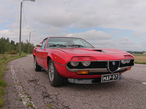 Alfa Romeo Montreal
