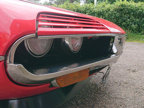 Alfa Romeo Montreal