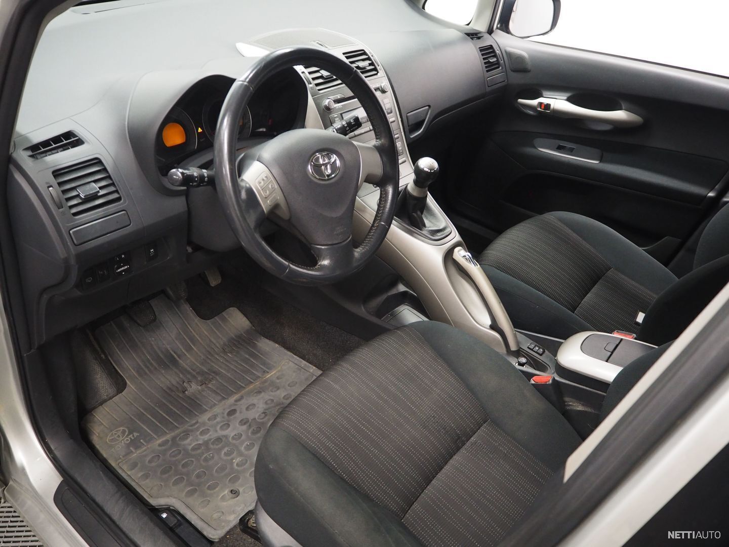 Toyota Auris 1 6 Dual VVT i Linea Sol 5ov Koukku Isofix Aut