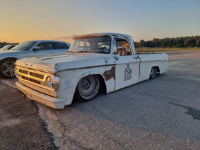 Dodge D150