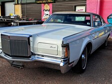Lincoln Continental