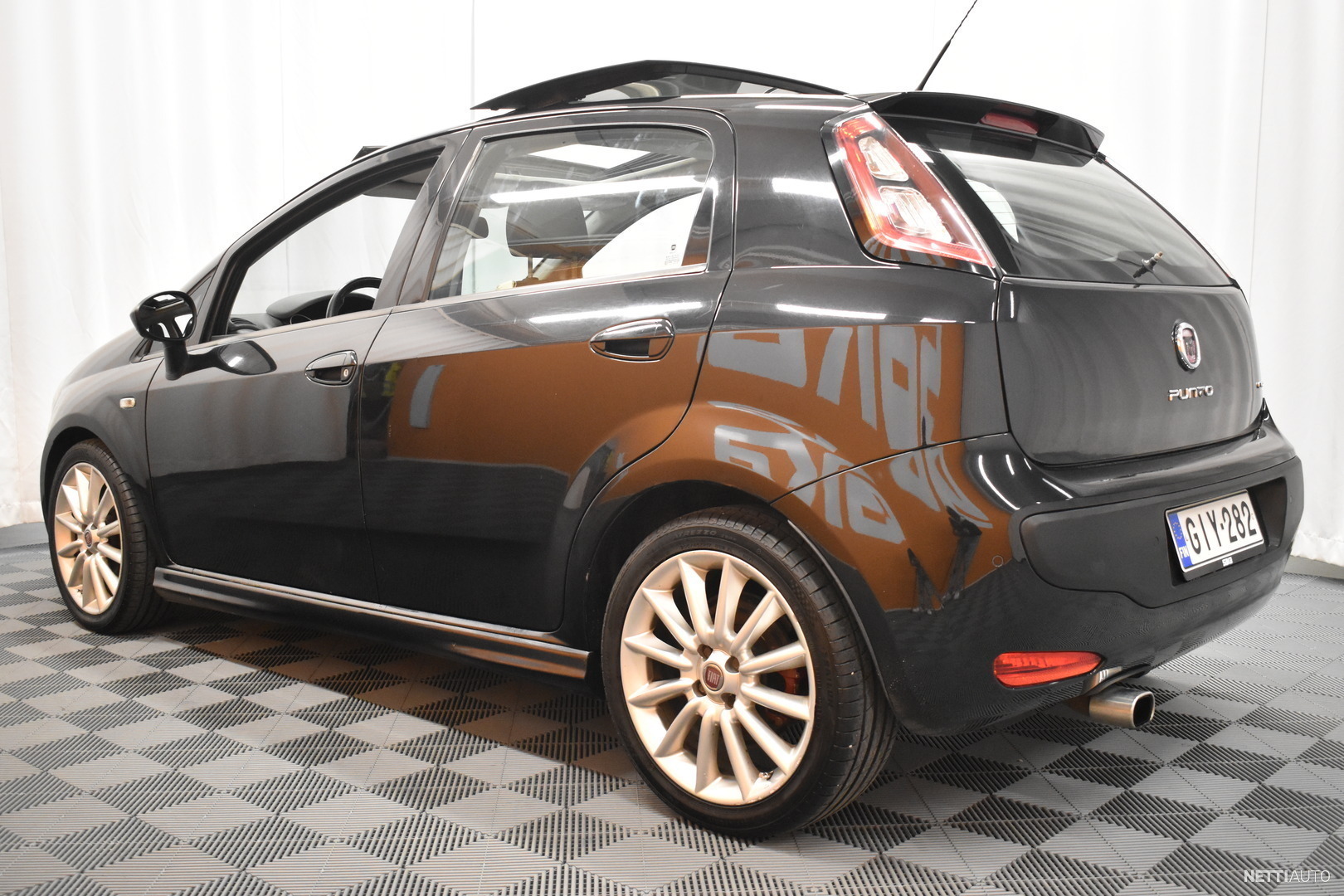 Fiat Punto Evo Punto Evo 5p 1.4 natural power Emotion 70cv 309.205 Km 2.500  €, a Ovada 173662346 