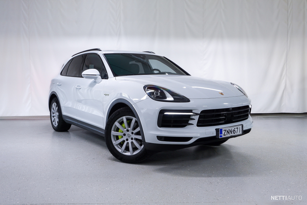 Porsche Cayenne EHybrid Nelipyöräohjaus/Ilmajousitus/Head Up/Bose