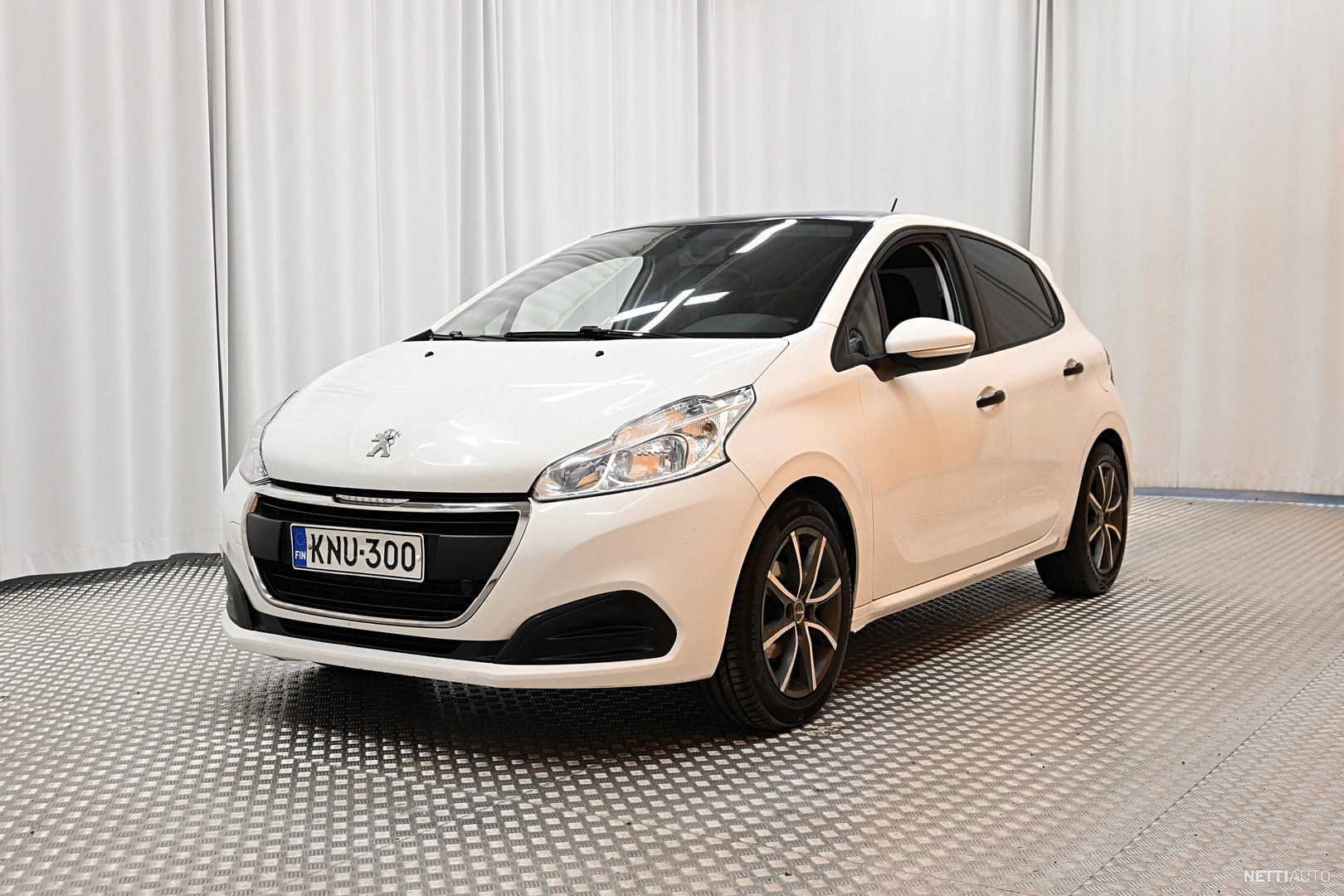 Peugeot cheap 208 van