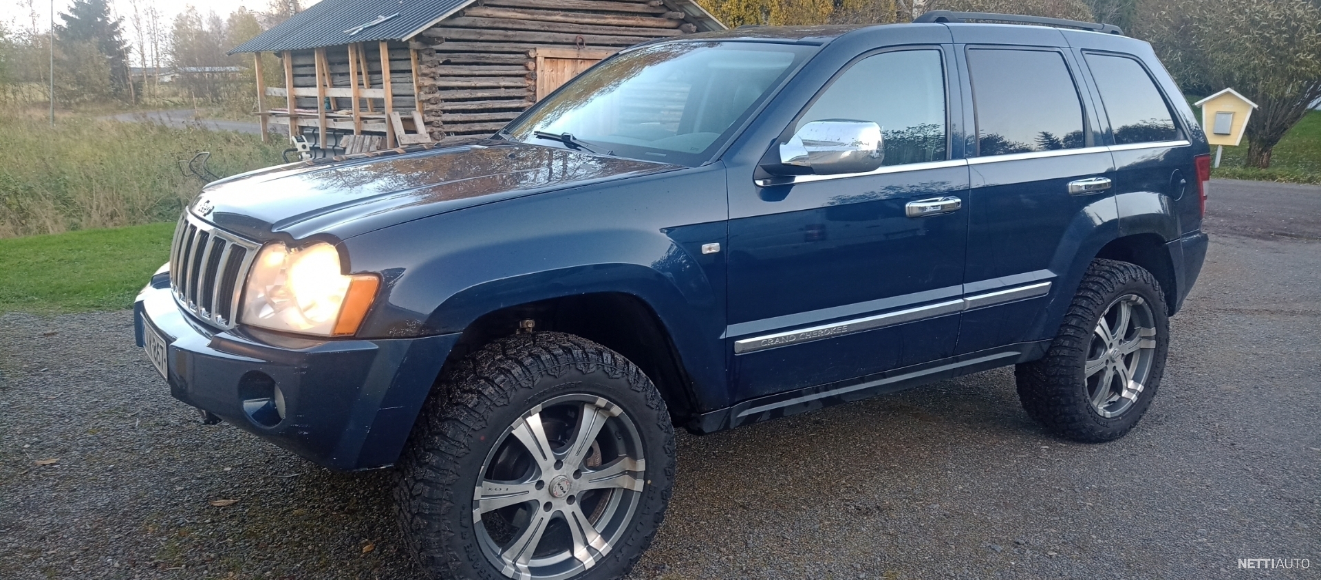 Jeep Grand Cherokee quadra drive 2 neliveto Maastoauto SUV 2007