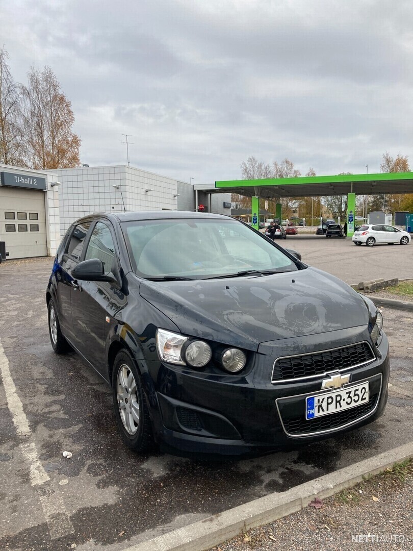 chevrolet sonic 2023 nero