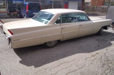Cadillac De Ville