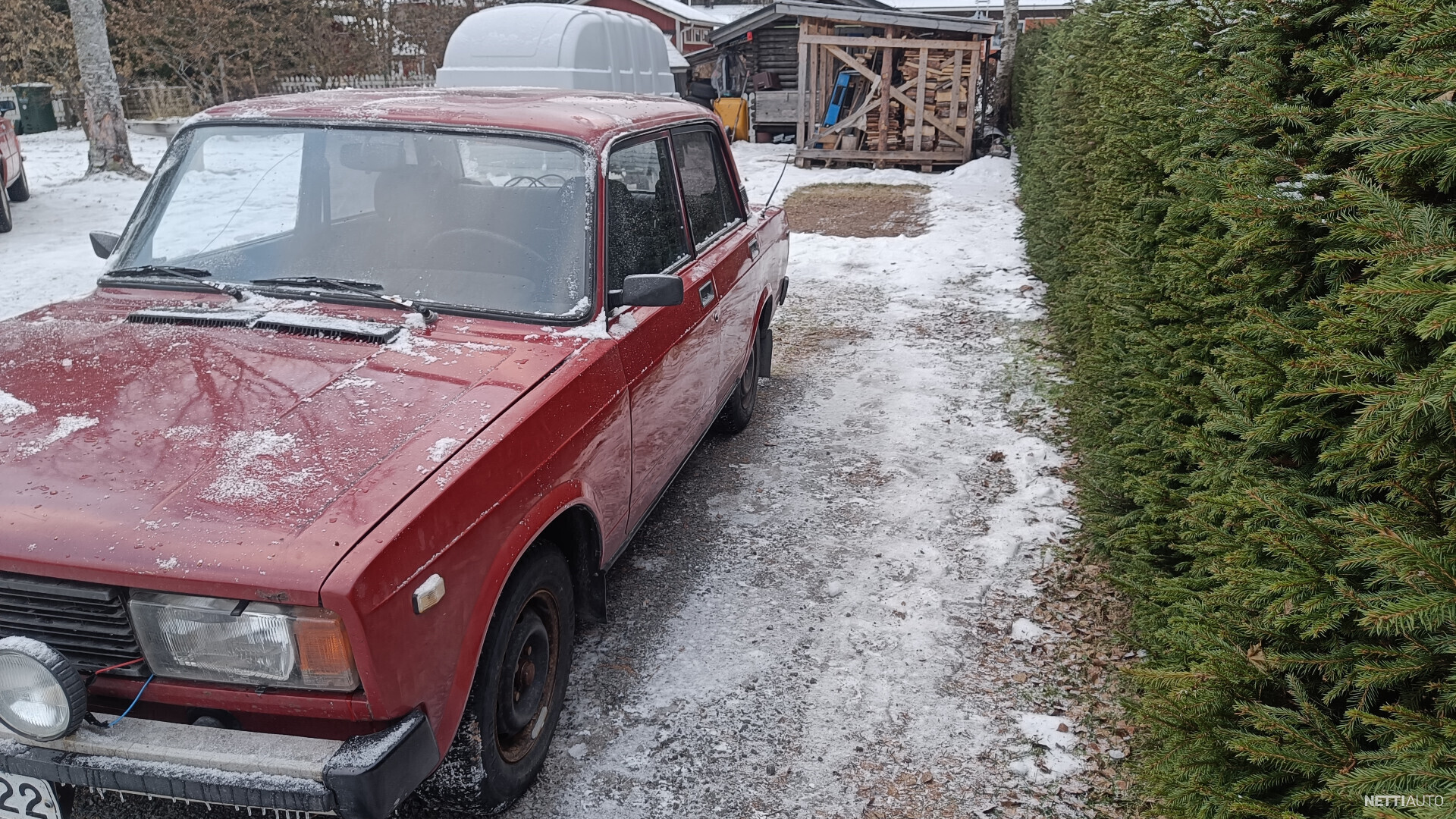 Lada 2105 2105 Porrasperä 1995 - Vaihtoauto - Nettiauto