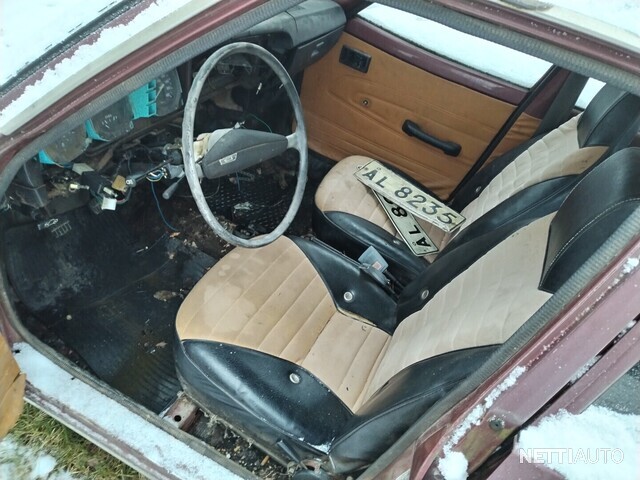 Datsun 120 A FII 4d Porrasperä 1977 Vaihtoauto Nettiauto