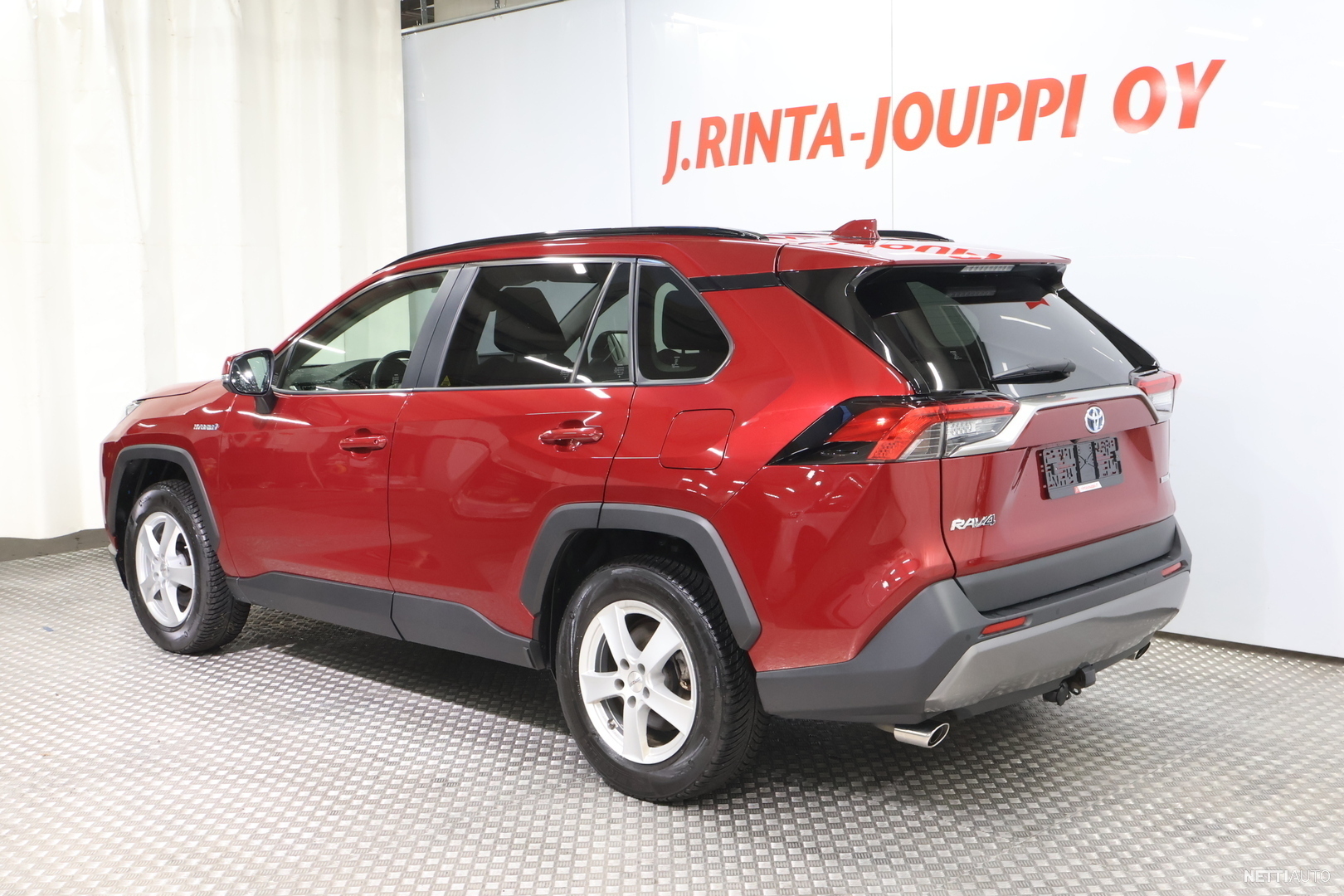 toyota-rav4-2-5-hybrid-fwd-advanced-3kk-lyhennysvapaa-vetokoukku
