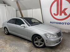 Mercedes-Benz S