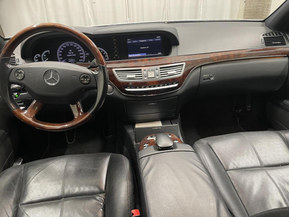 Mercedes-Benz S
