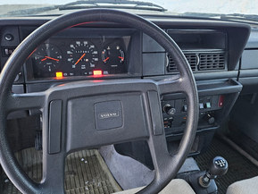 Volvo 245