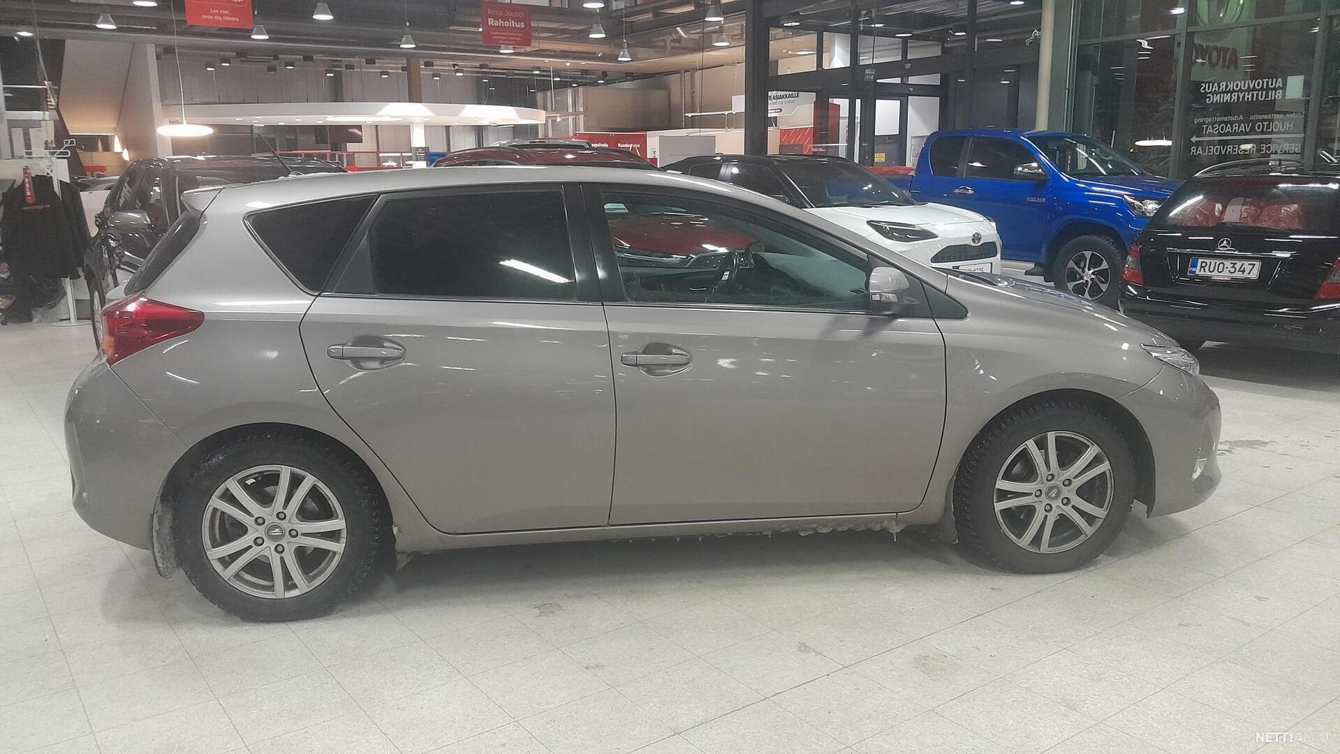 Toyota Auris 1,6 Valvematic Active Edition Multidrive S 5-ov ...