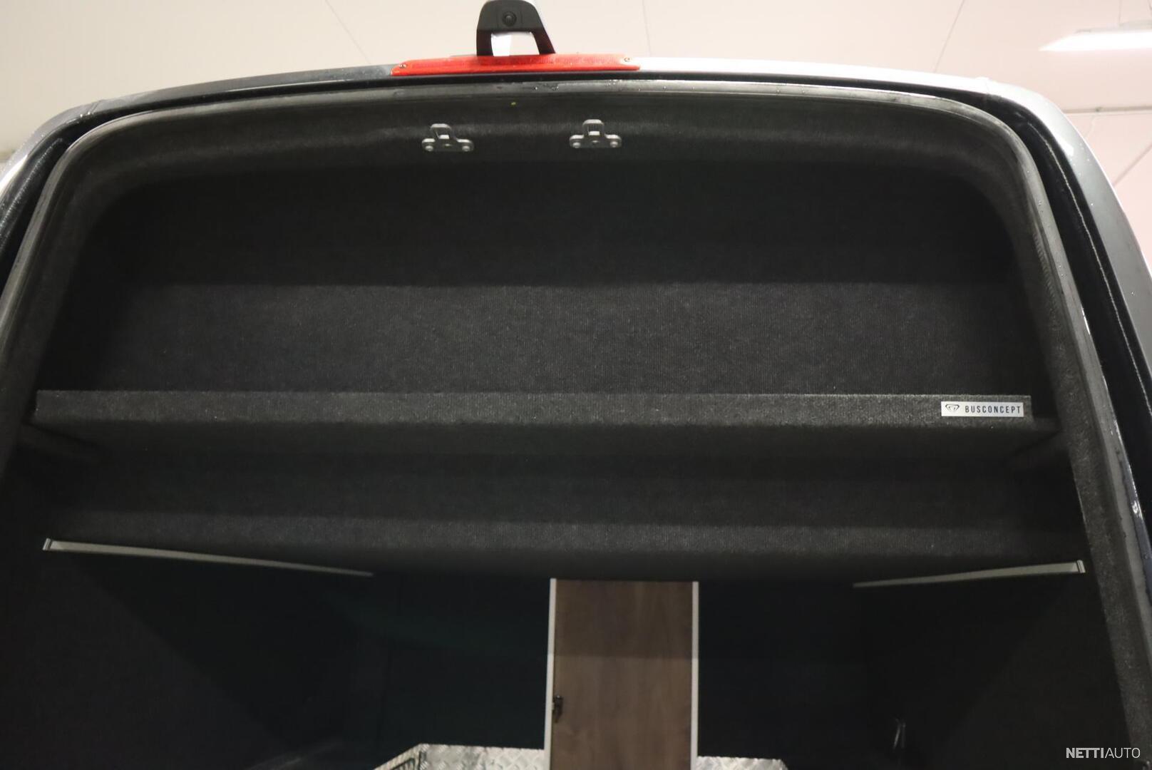 22 / 37