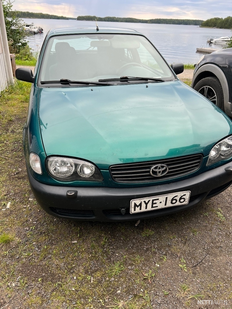 Toyota Corolla 2D corolla hatchback Viistoperä 2000 - Vaihtoauto ...