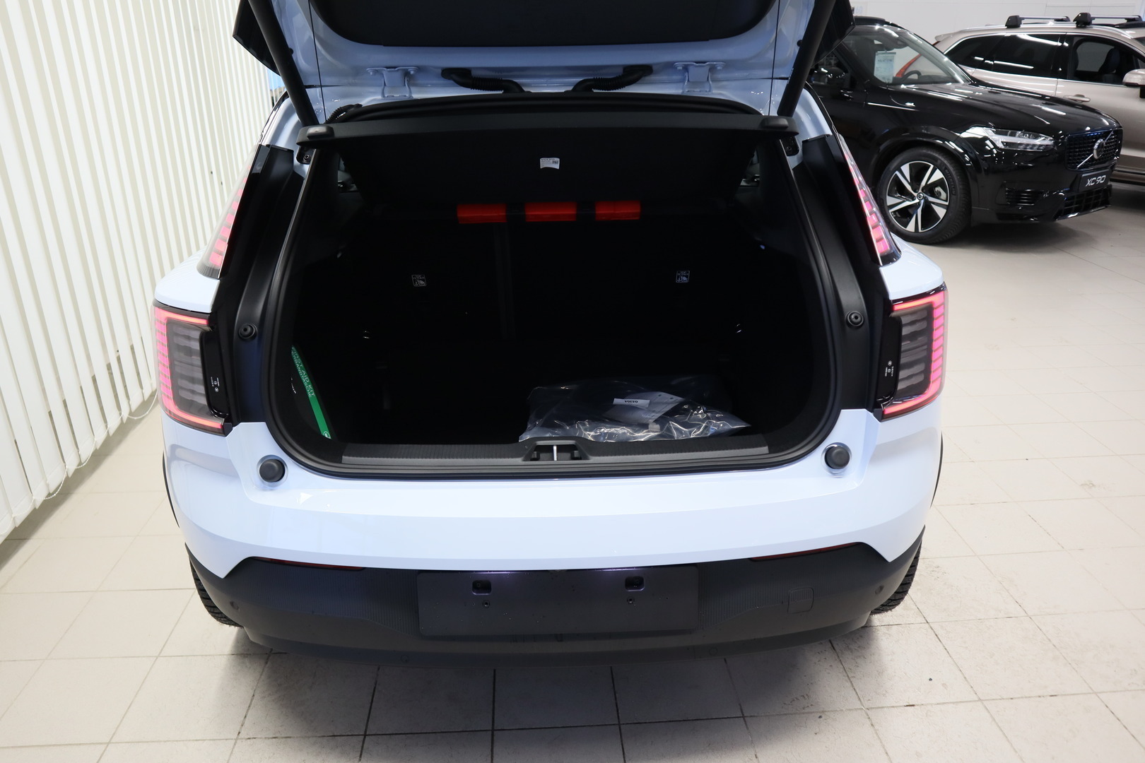 Volvo EX30 Twin Performance Ultra 2023, kuva 6/10