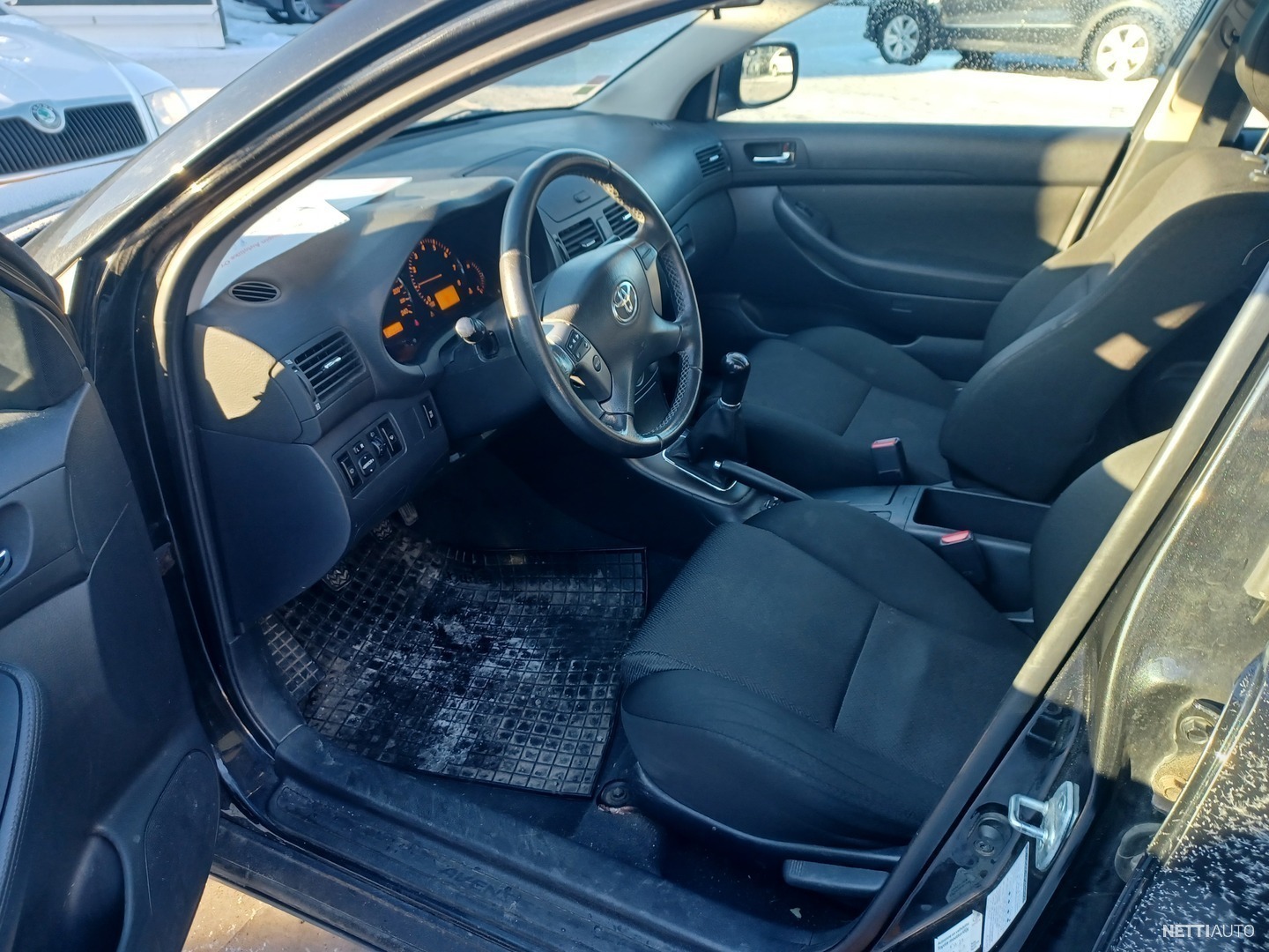 Toyota top avensis isofix