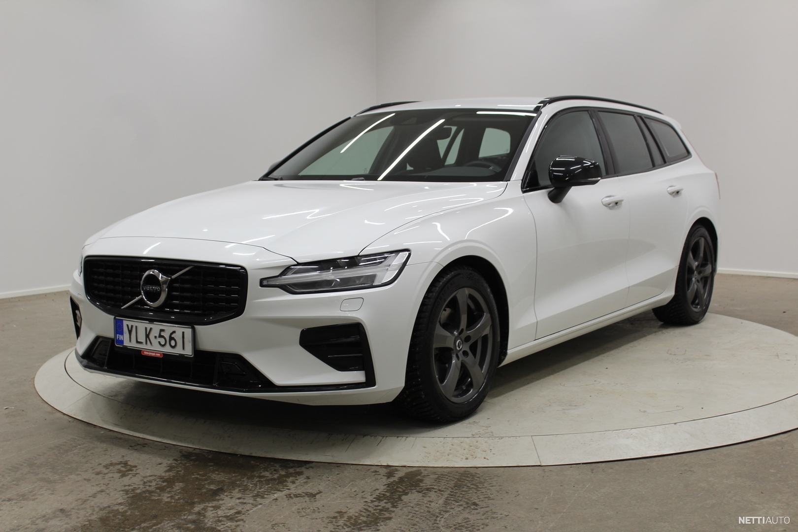 Volvo V60 B4 MHEV RDesign Edition DCT aut Muistipenkki, Vetokoukku