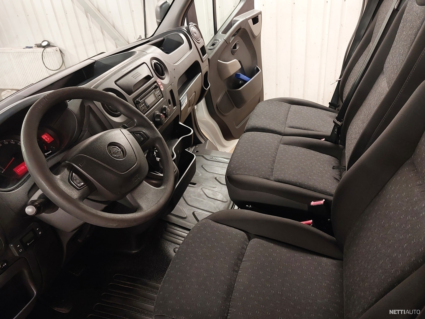 Opel movano cheap 2018 interior