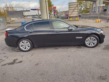 BMW 740