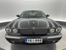 Jaguar XJR