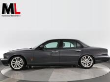 Jaguar XJR