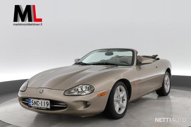 Jaguar XK8