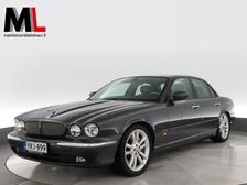 Jaguar XJR