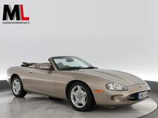 Jaguar XK8