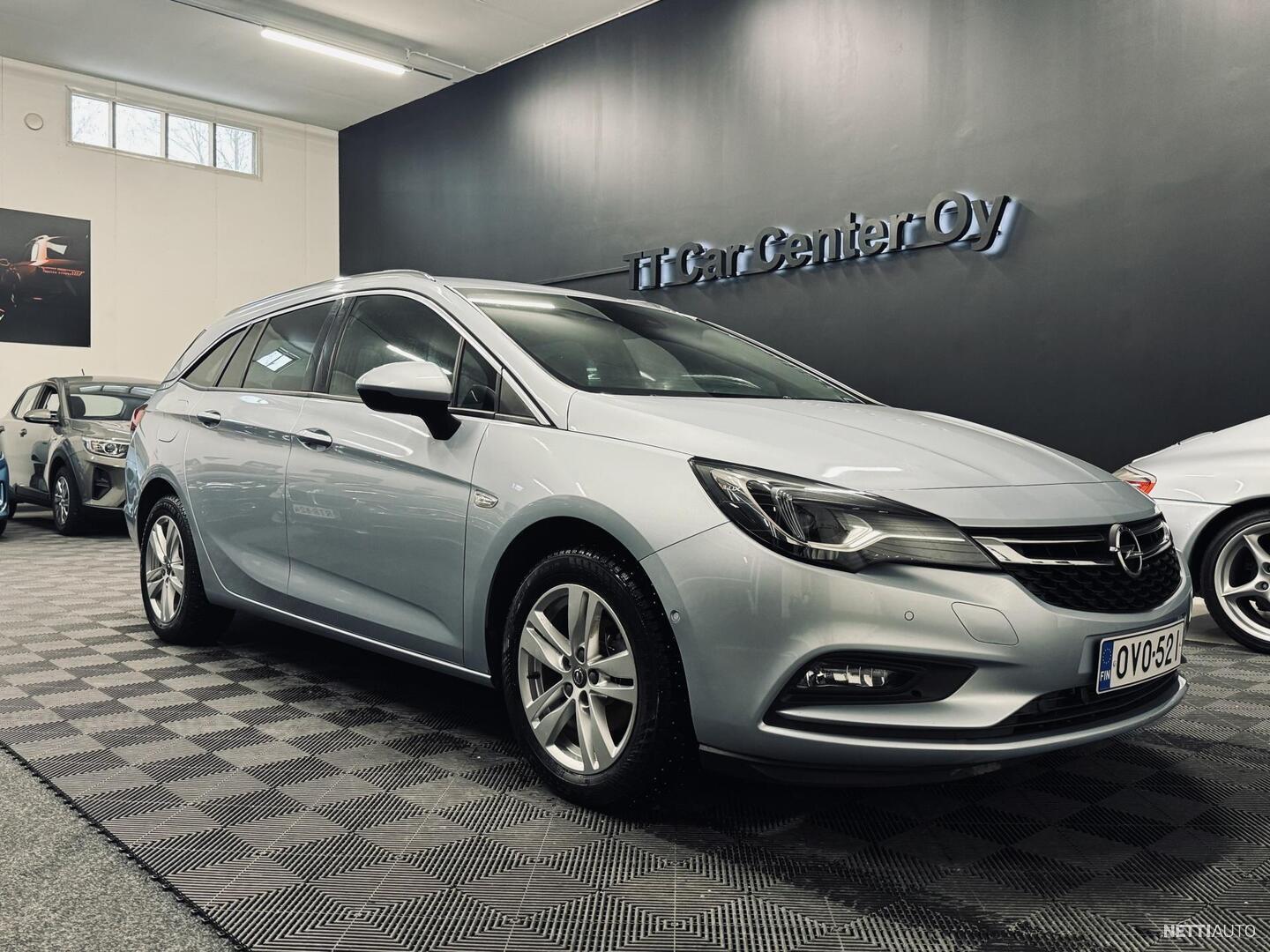 Opel Astra Sports Tourer 1 4 Turbo