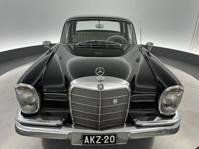 Mercedes-Benz S
