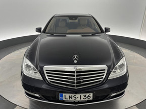 Mercedes-Benz S