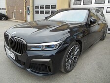 BMW 745