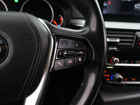BMW 518