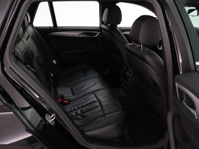 BMW 518