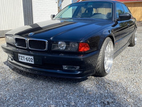 BMW 740