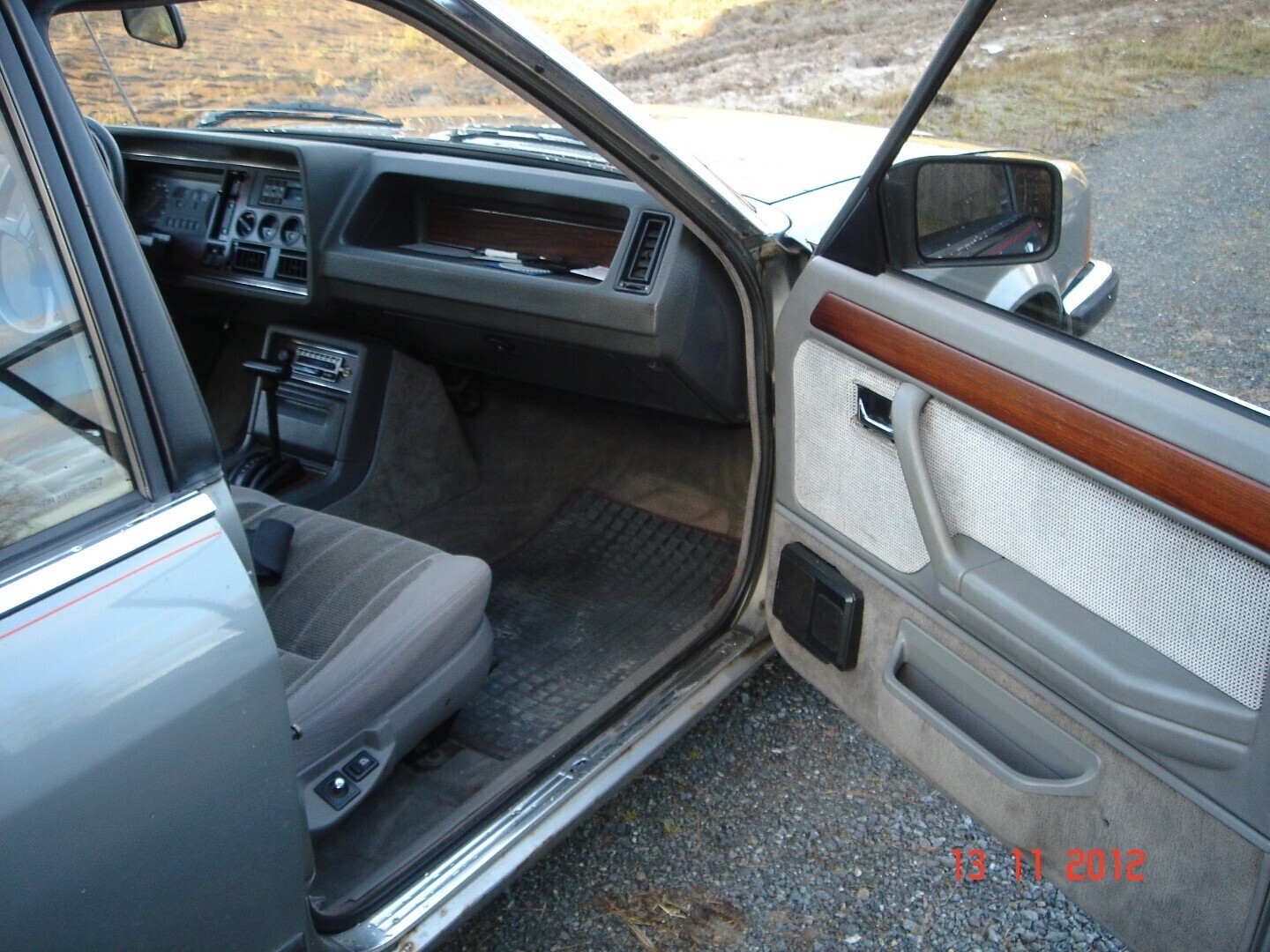 Ford Granada 2.8i Ghia Automaatti 1984, kuva 6/6