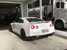 Nissan GT-R