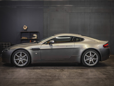 Aston Martin Vantage