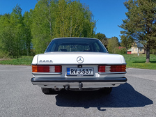 Mercedes-Benz 240