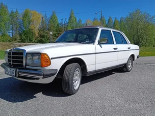 Mercedes-Benz 240