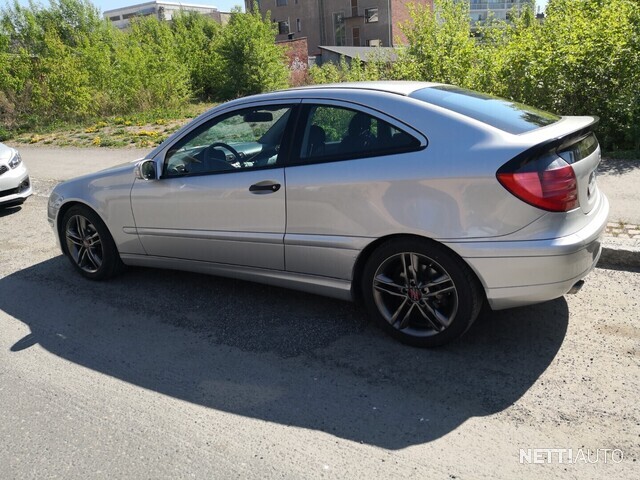 Mercedes Benz C 200 Kompressor Sportcoupe Probleme Mercedes-Benz C 200 Kompressor SportCoupé 3d Coupé 2001 - Vaihtoauto