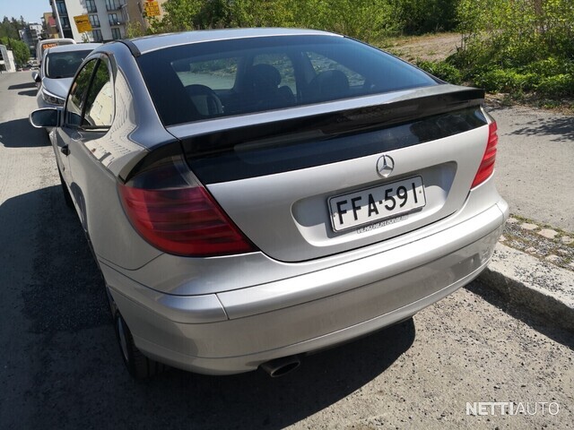 Mercedes Benz C 200 Kompressor Sportcoupe Probleme Mercedes-Benz C 200 Kompressor SportCoupé 3d Coupé 2001 - Vaihtoauto