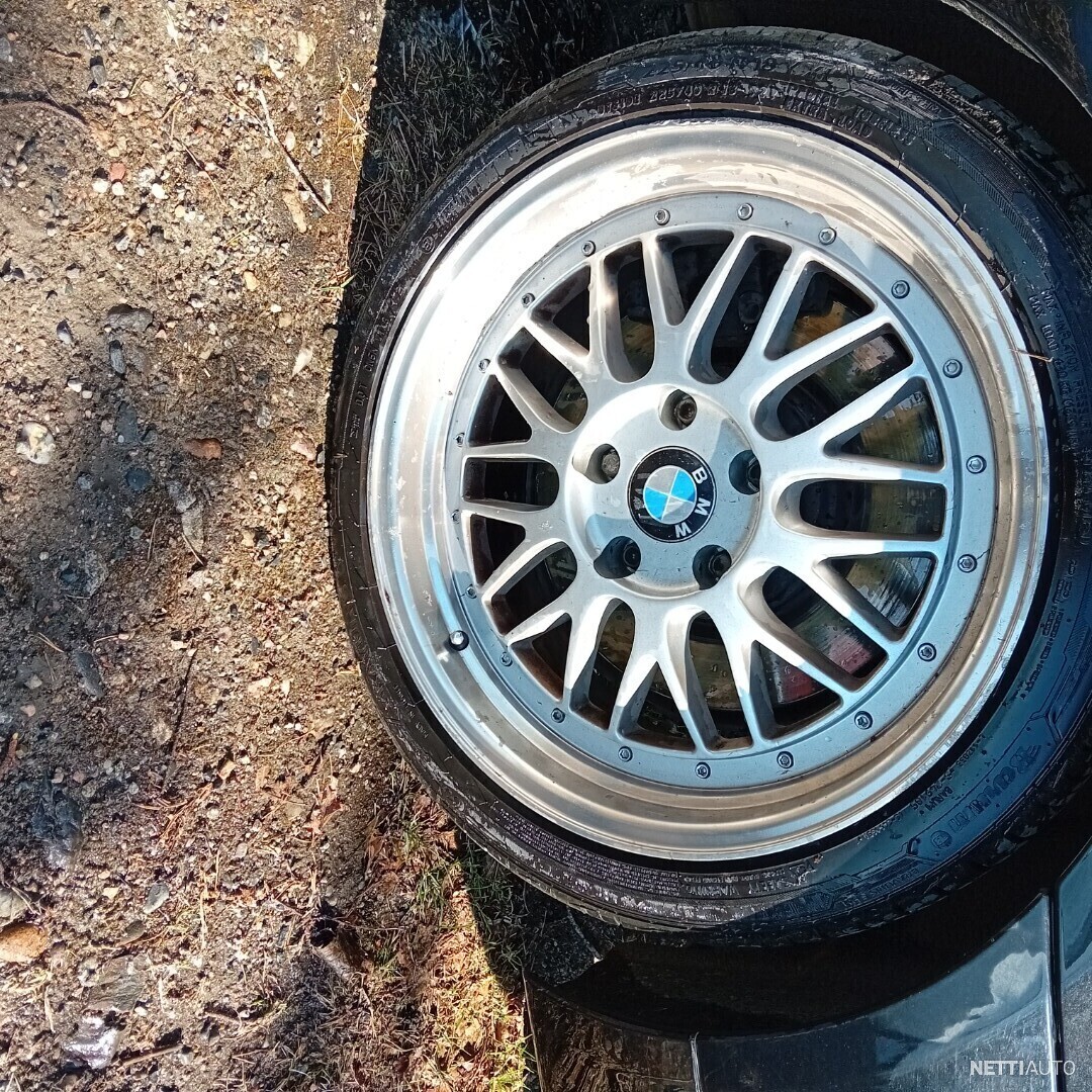 6 / 9