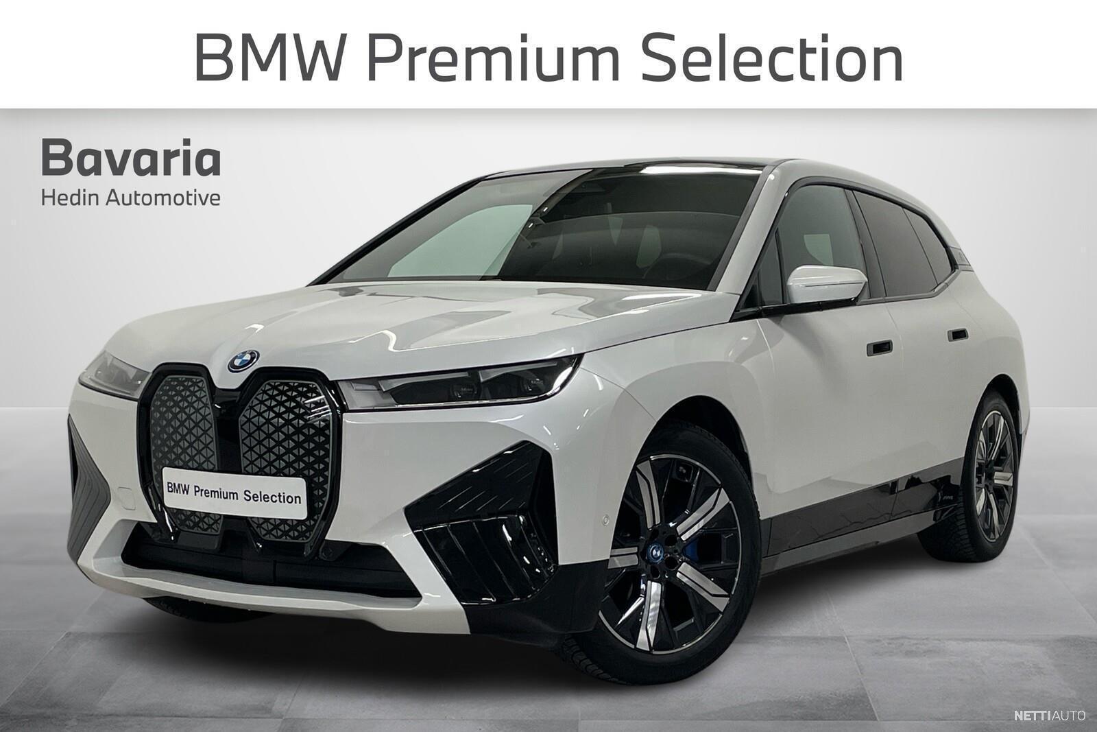 BMW iX xDrive50 Fully Charged // Ajoavustimet/ Sport paketti/ H&K ...