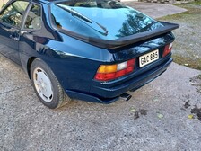 Porsche 944