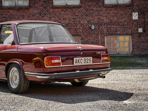 BMW 1502