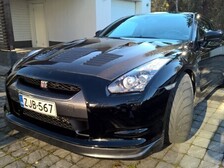 Nissan GT-R